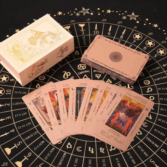 🔮 58% RABATT NU! ✨ Lyxig Gyllene Tarotkortlek – Inklusive Guidebok, Svart Sammetspåse & Spådomskort 🎴📖